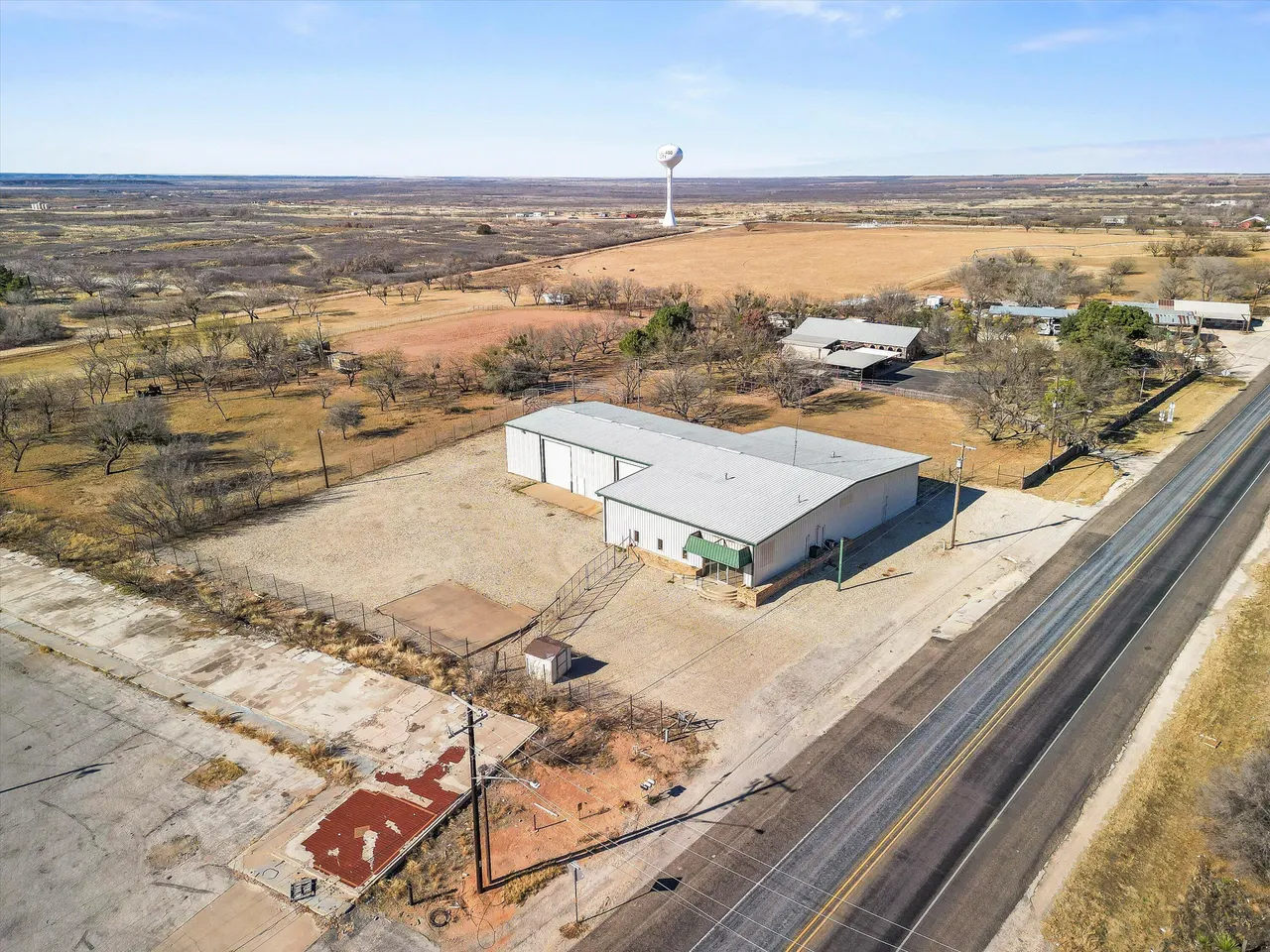 Photo 3 — 2305 N State Highway 208, Colorado City, TX 79512