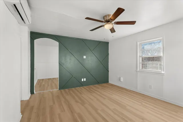 Photo 3 — 206 W 4th Street, Idalou, TX 79329
