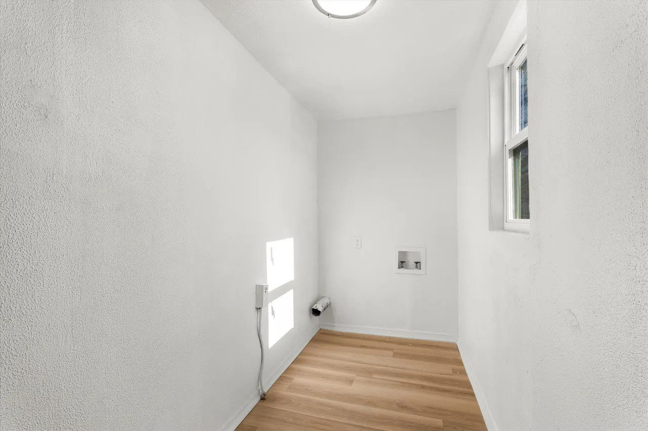 Photo 9 — 206 W 4th Street, Idalou, TX 79329