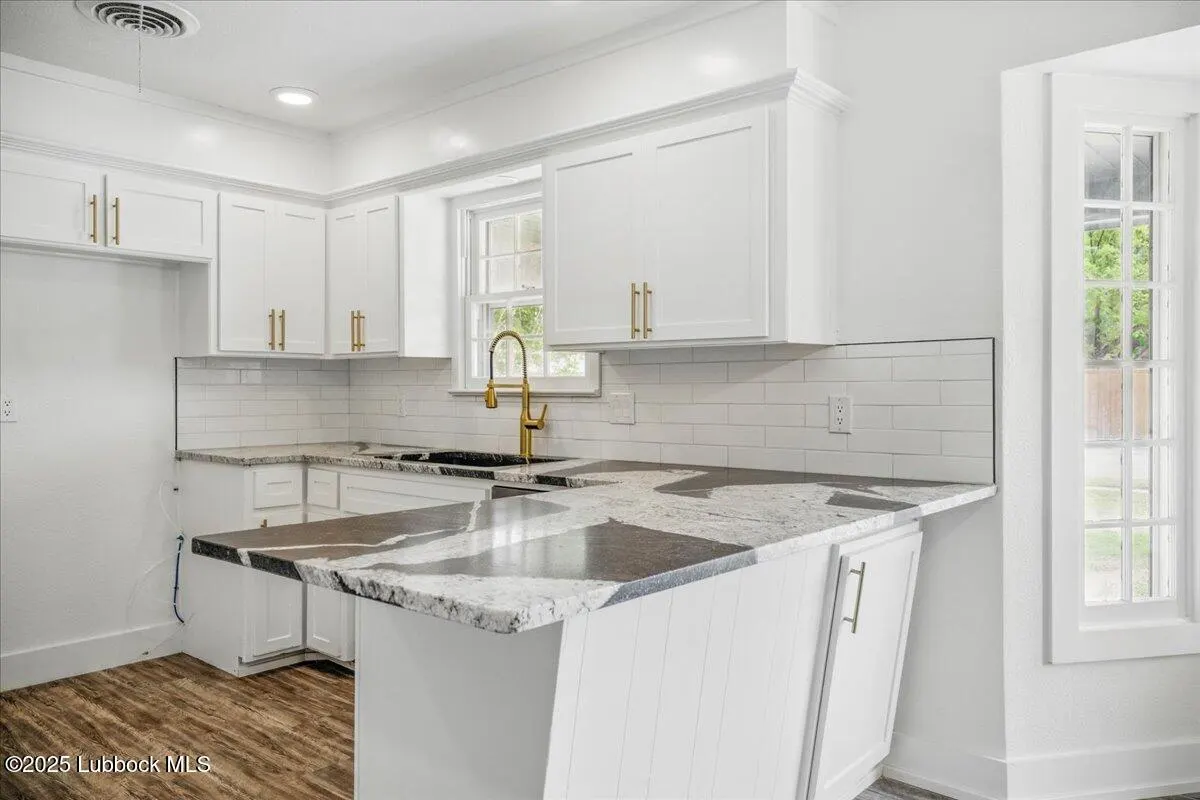 Photo 12 — 4214 64th Street, Lubbock, TX 79413