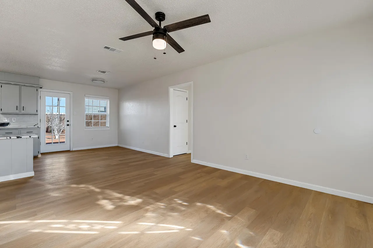 Photo 4 — 726 11th Street, Wolfforth, TX 79382