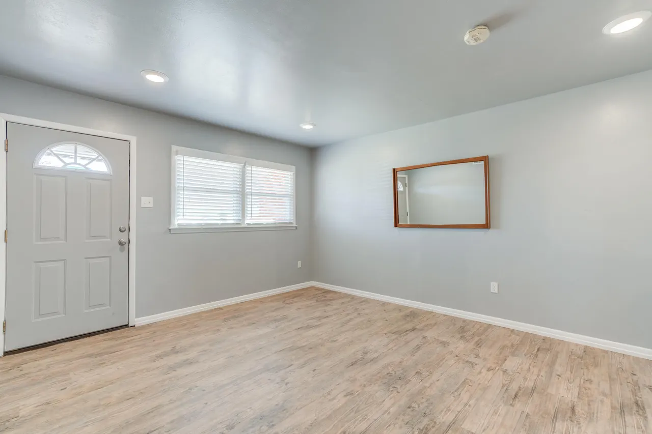 Photo 3 — 2806 60th Street, Lubbock, TX 79413