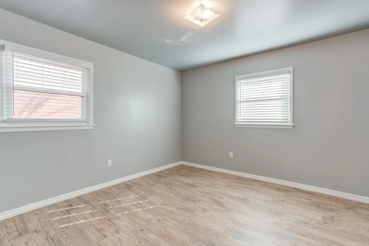 Photo 12 — 2806 60th Street, Lubbock, TX 79413