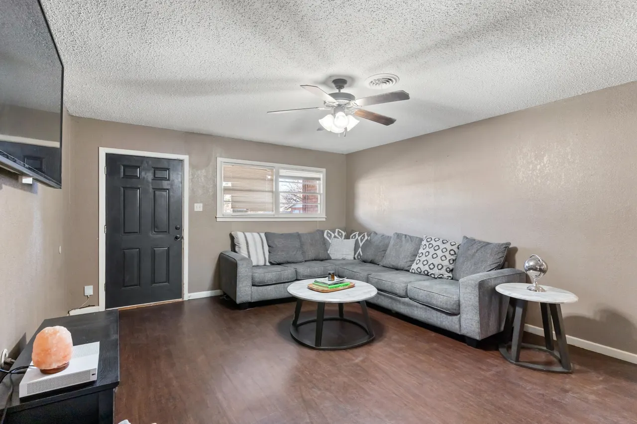 Photo 4 — 3601 36th Street, Lubbock, TX 79413