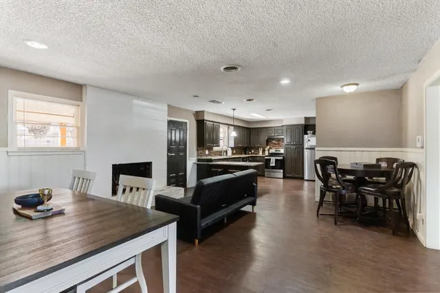 Photo 5 — 3601 36th Street, Lubbock, TX 79413
