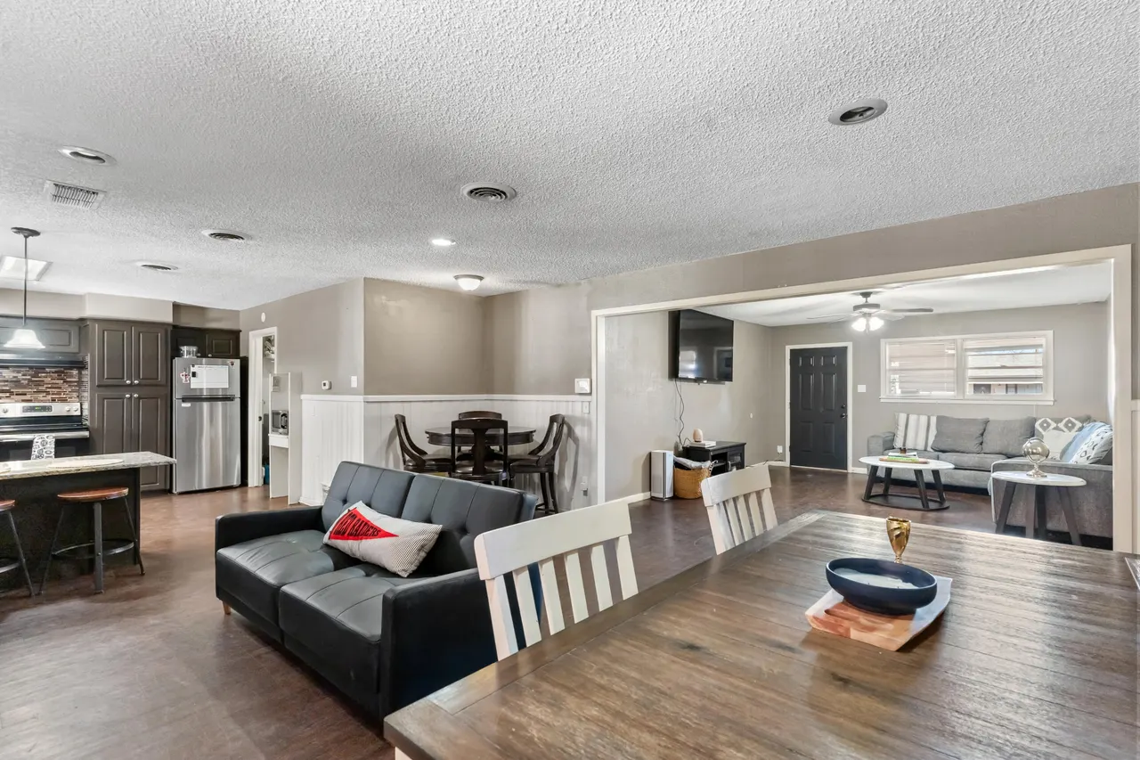 Photo 8 — 3601 36th Street, Lubbock, TX 79413