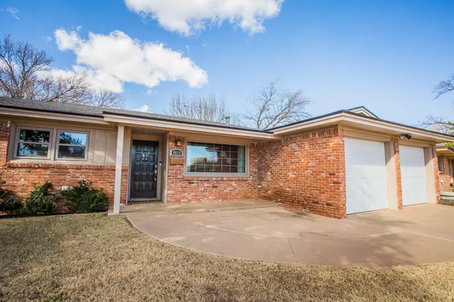 Photo 2 — 6018 Norfolk Avenue, Lubbock, TX 79413