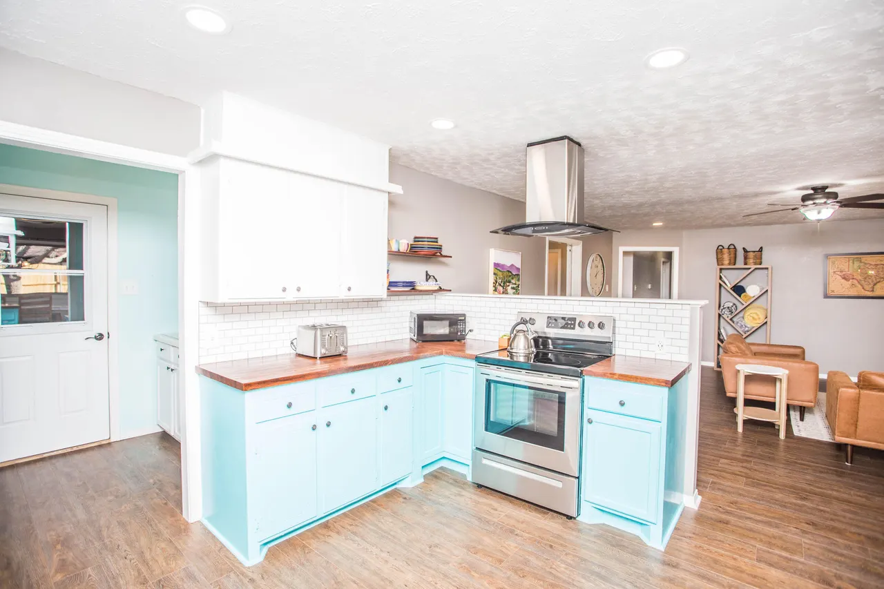 Photo 13 — 6018 Norfolk Avenue, Lubbock, TX 79413