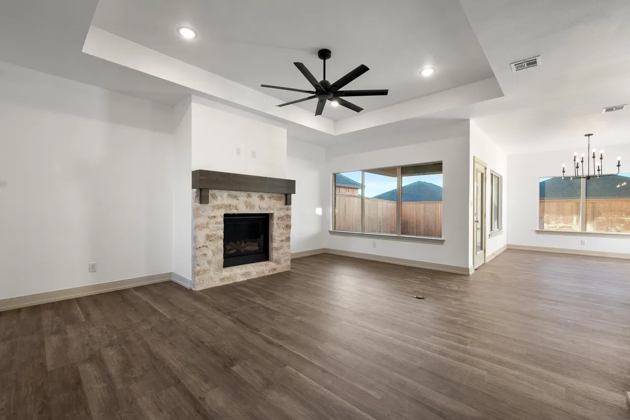 Photo 5 — 1426 15th Street, Shallowater, TX 79363