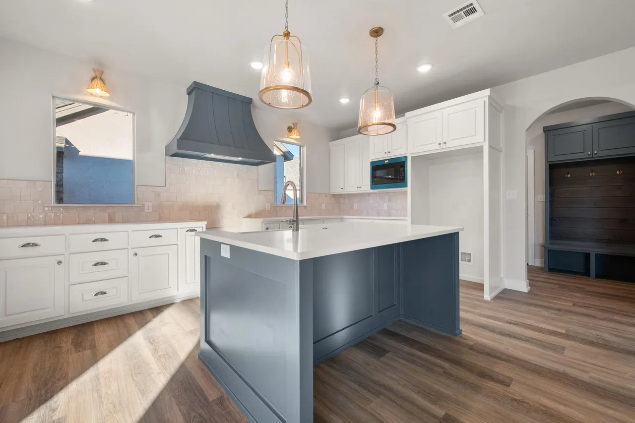 Photo 9 — 1428 15th Street, Shallowater, TX 79363