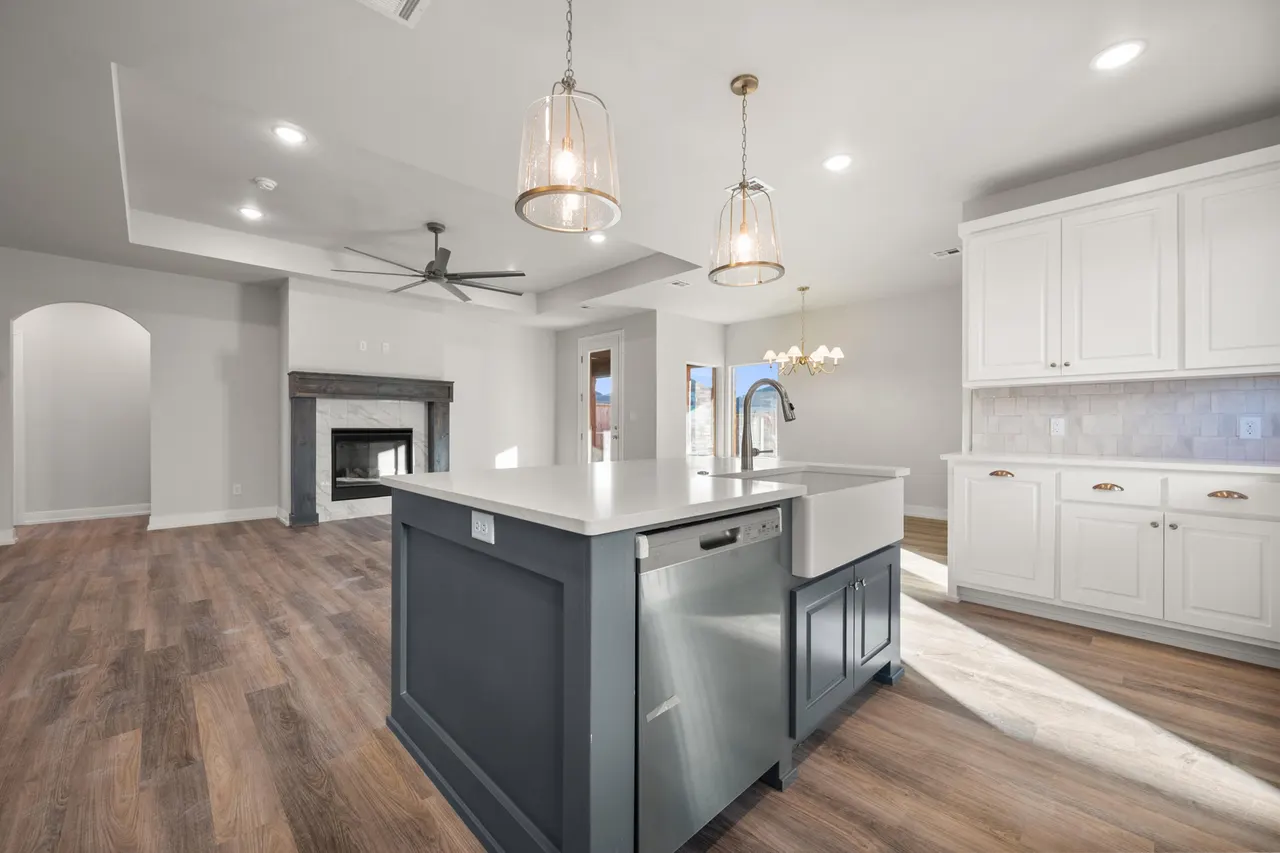Photo 11 — 1428 15th Street, Shallowater, TX 79363
