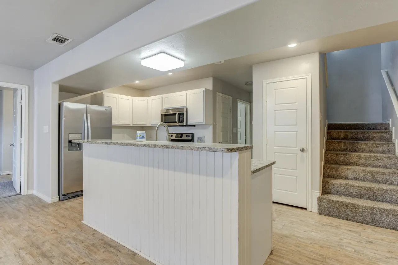 Photo 10 — 4320 52nd Street, Lubbock, TX 79413
