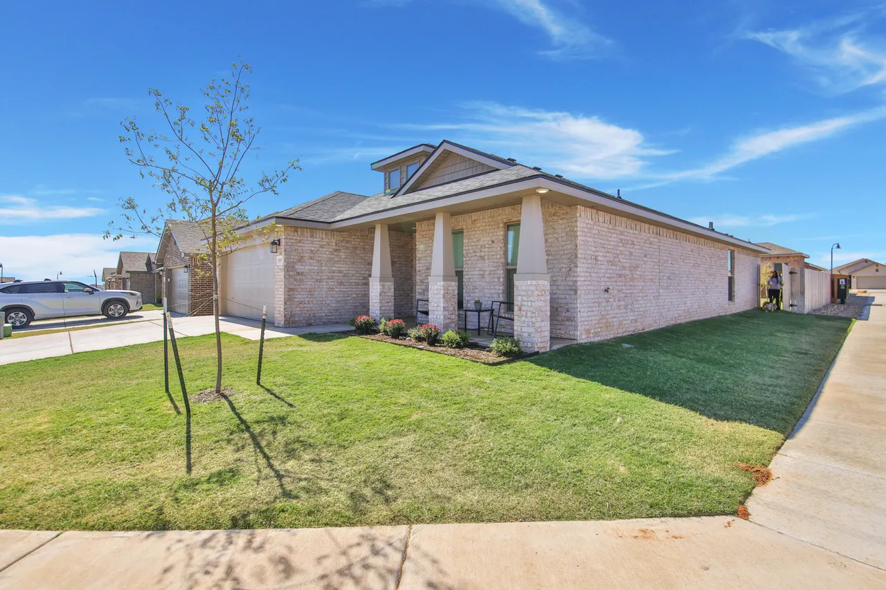 Photo 2 — 3201 Farmhouse Avenue, Wolfforth, TX 79382