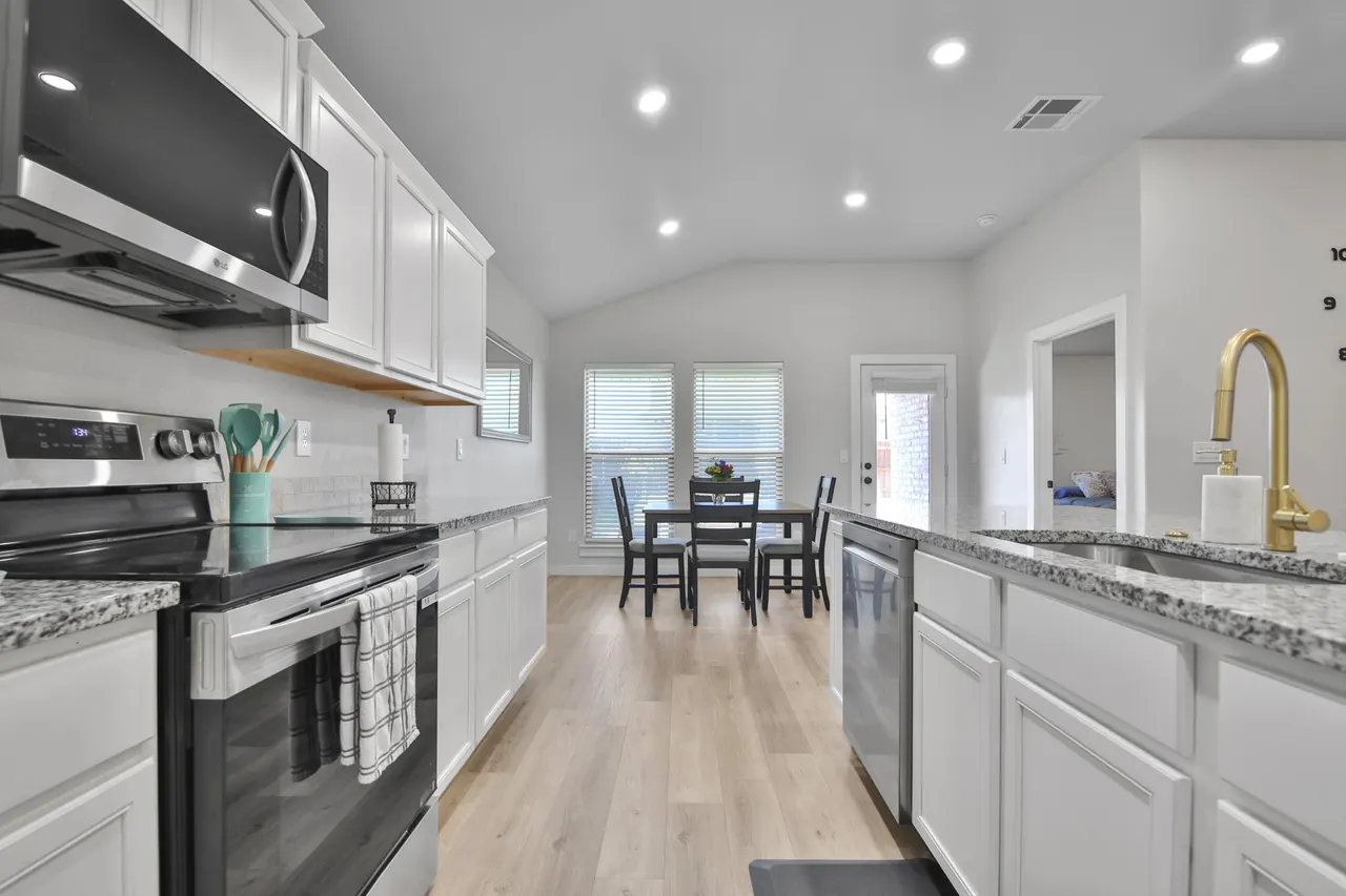 Photo 9 — 3201 Farmhouse Avenue, Wolfforth, TX 79382