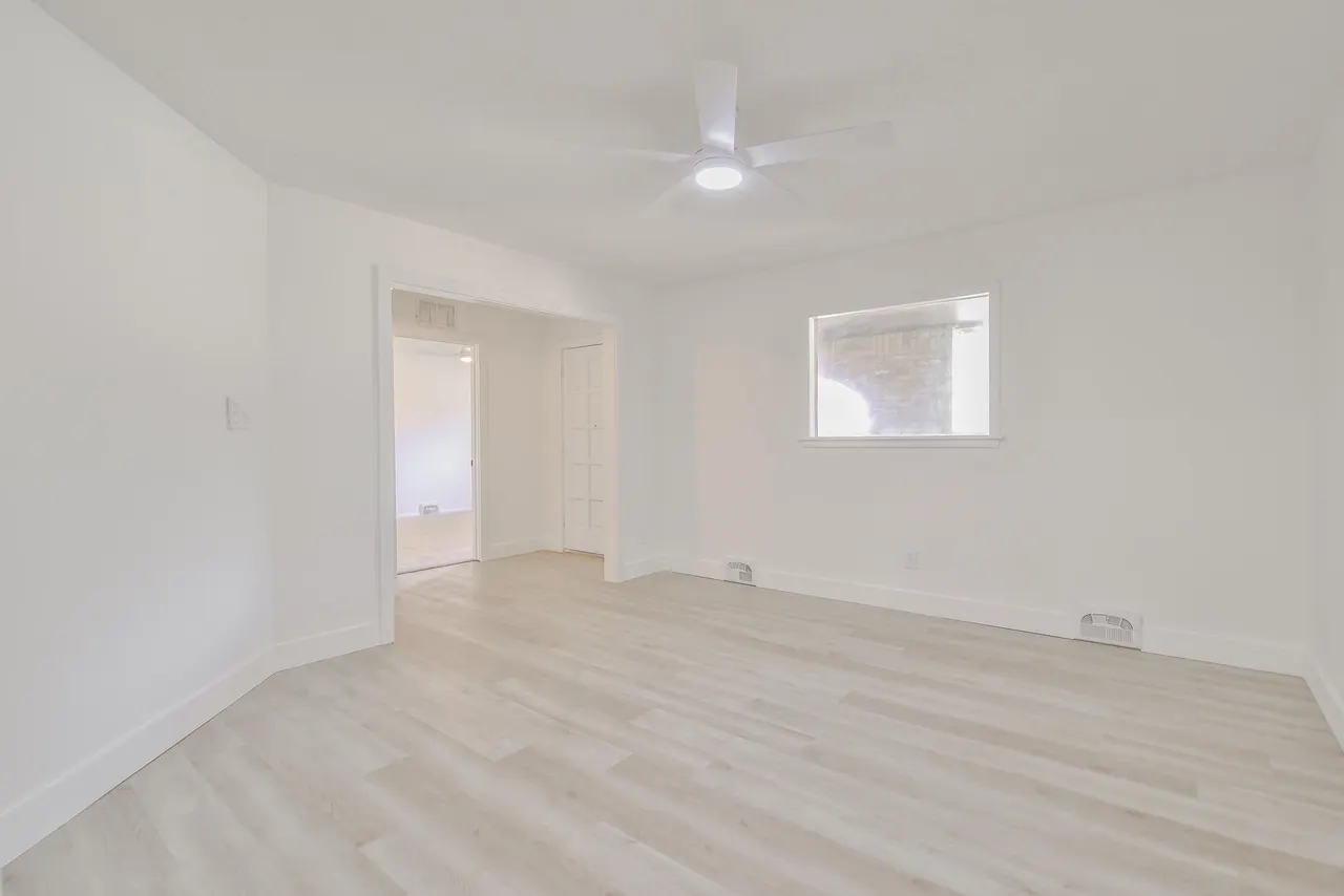 Photo 4 — 2102 S 4th Street, Lamesa, TX 79331