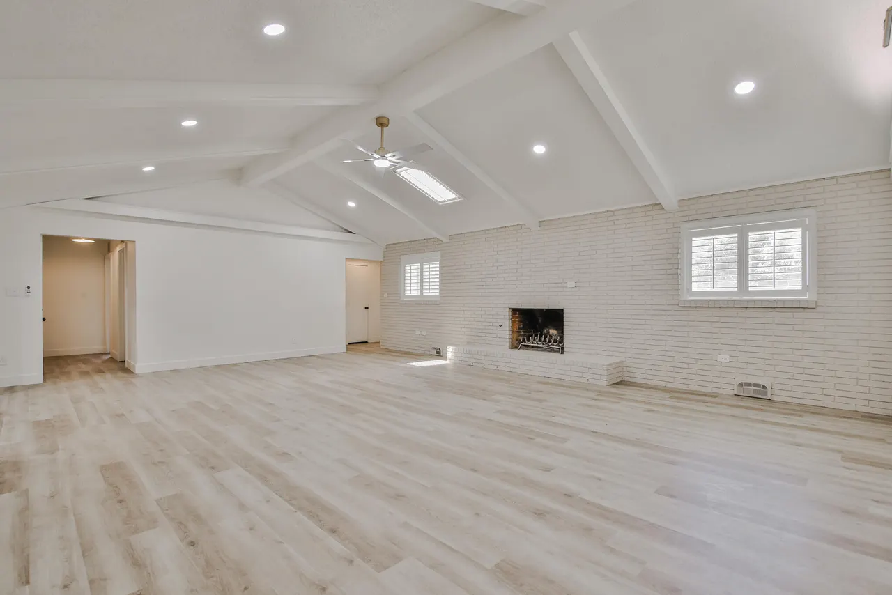 Photo 5 — 2102 S 4th Street, Lamesa, TX 79331