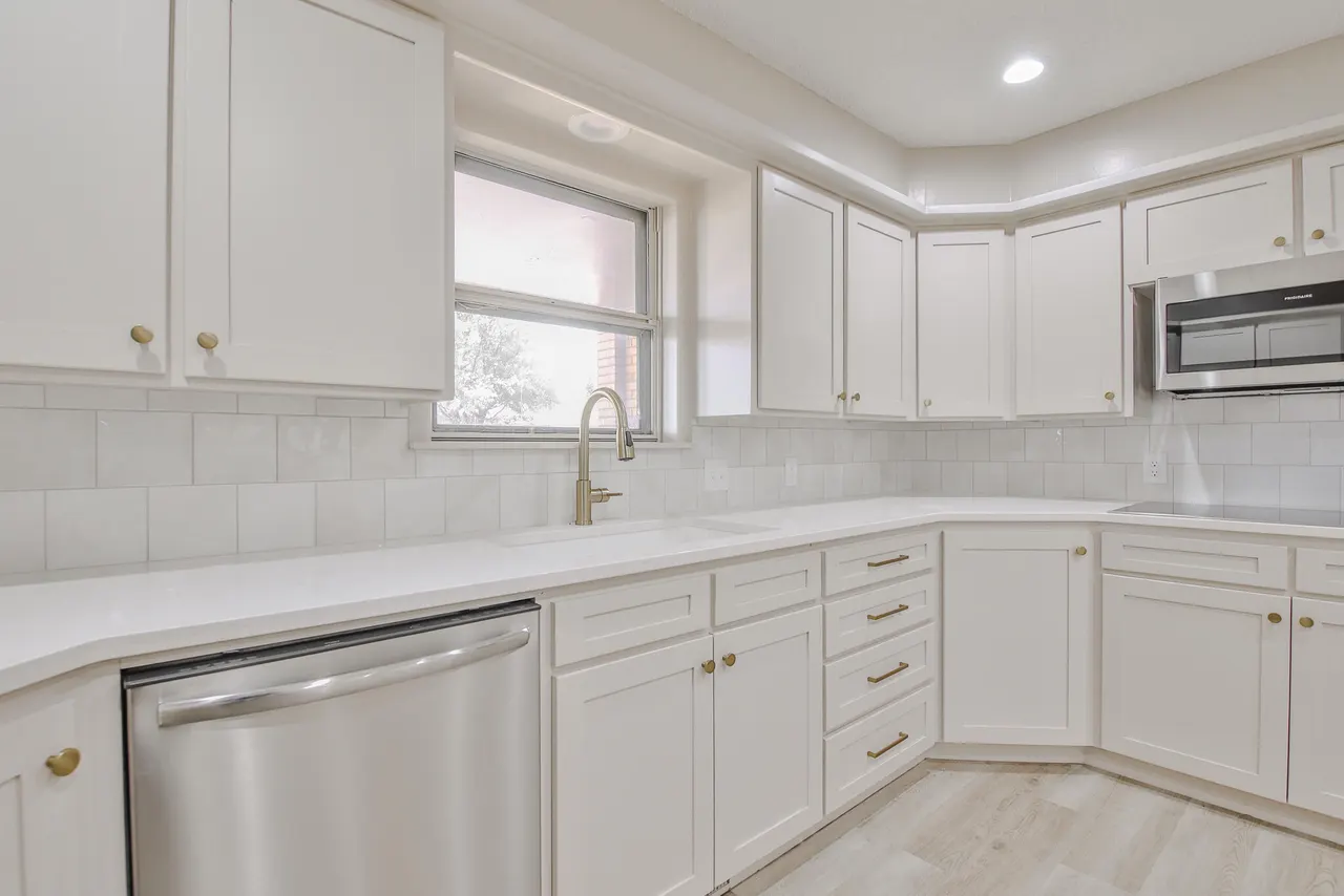 Photo 14 — 2102 S 4th Street, Lamesa, TX 79331
