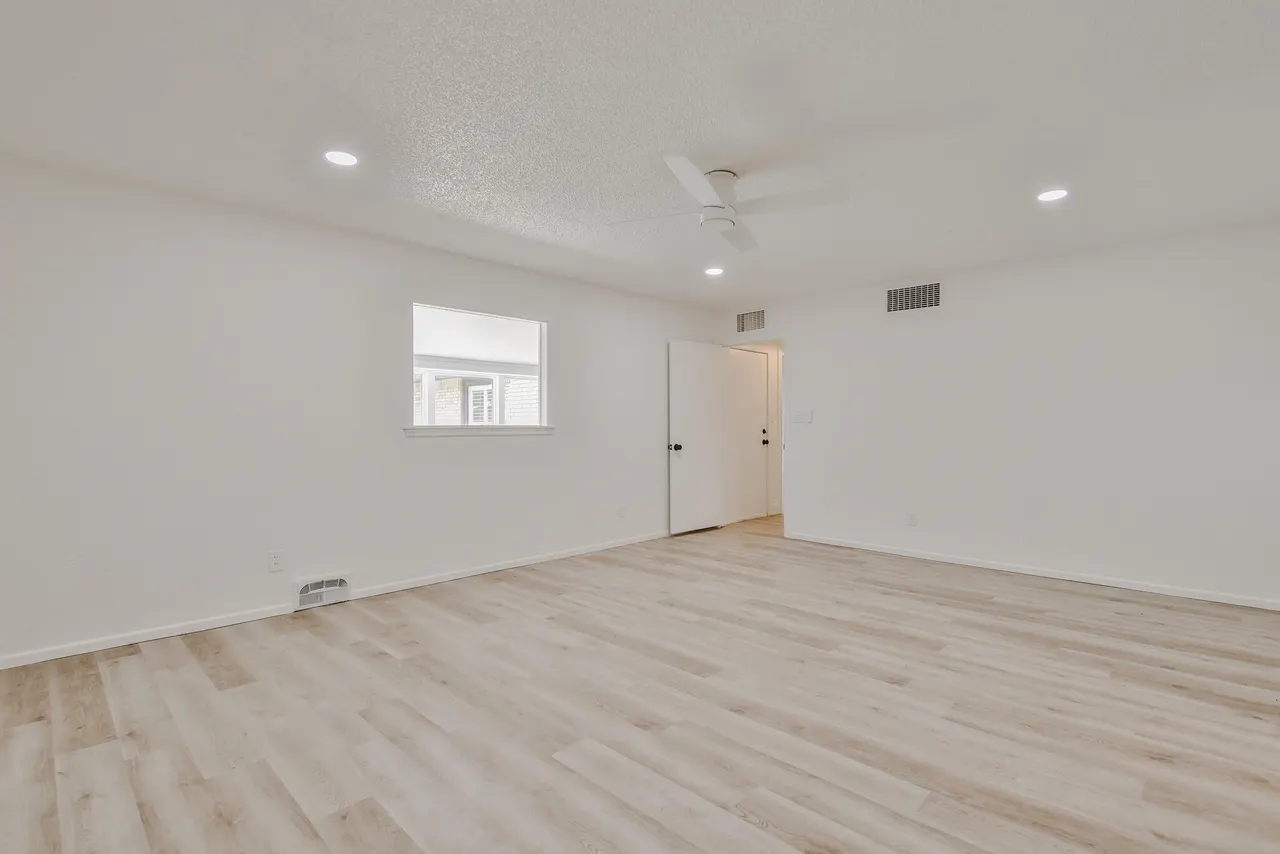 Photo 19 — 2102 S 4th Street, Lamesa, TX 79331
