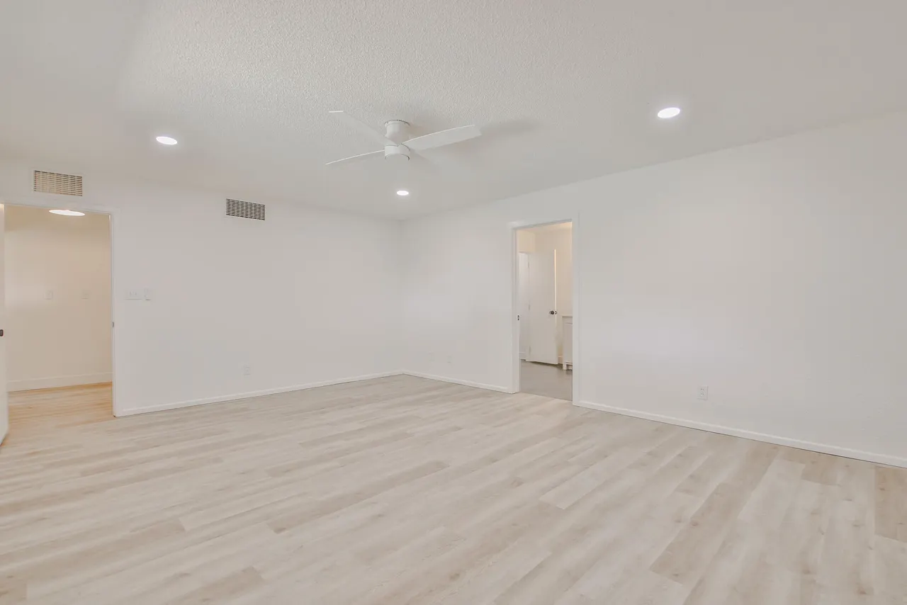 Photo 20 — 2102 S 4th Street, Lamesa, TX 79331