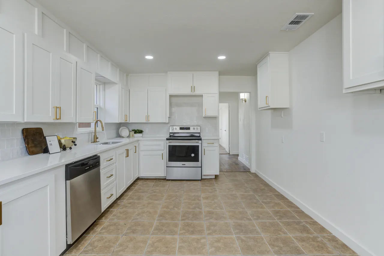 Photo 19 — 4303 47th Street, Lubbock, TX 79413