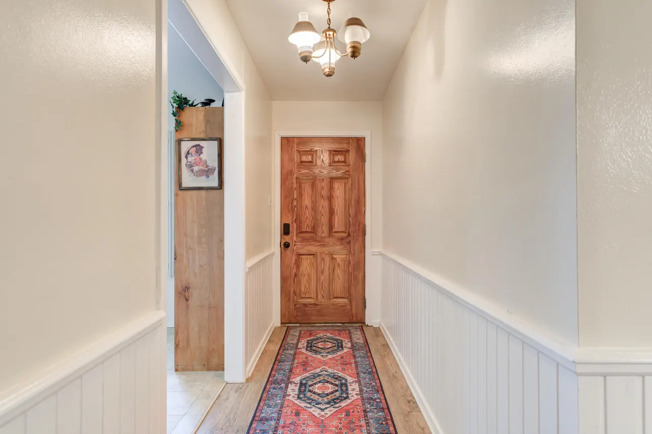 Photo 5 — 2141 71st Street, Lubbock, TX 79412