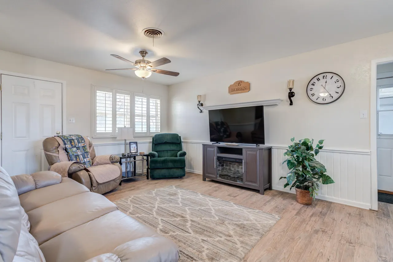 Photo 18 — 2141 71st Street, Lubbock, TX 79412