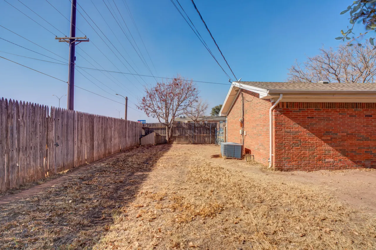 Photo 35 — 2141 71st Street, Lubbock, TX 79412