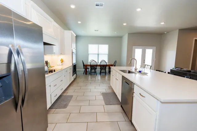 Photo 7 — 7419 29th Street, Lubbock, TX 79407