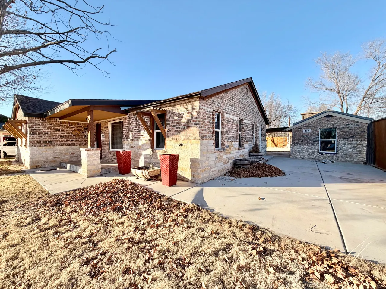 Photo 2 — 209 E 15th Street, Littlefield, TX 79339