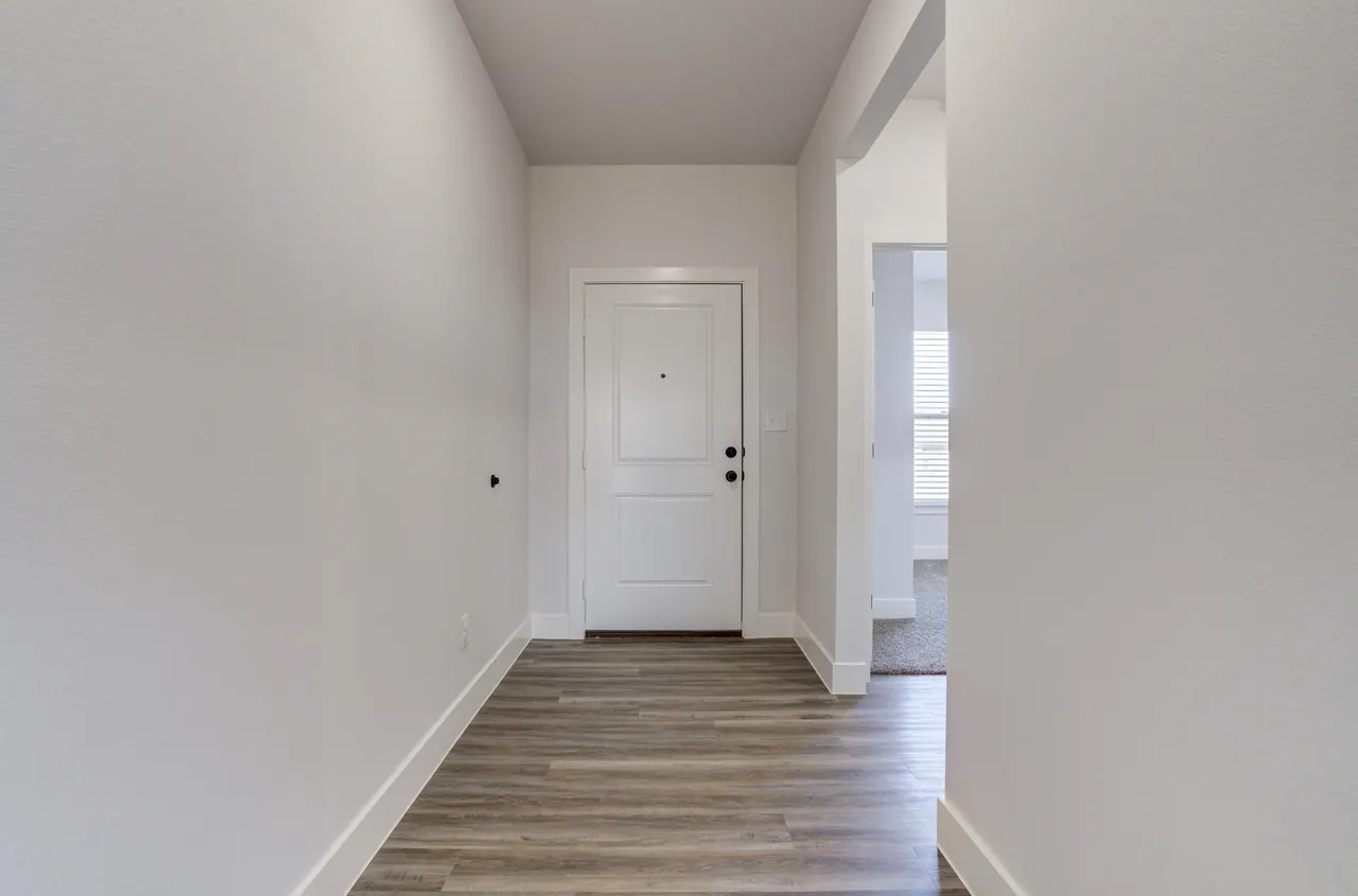Photo 6 — 5901 Viola Avenue, Lubbock, TX 79407