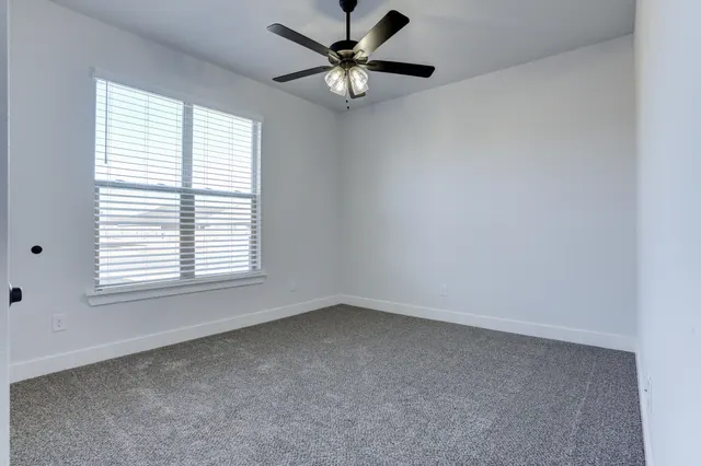 Photo 7 — 5901 Viola Avenue, Lubbock, TX 79407