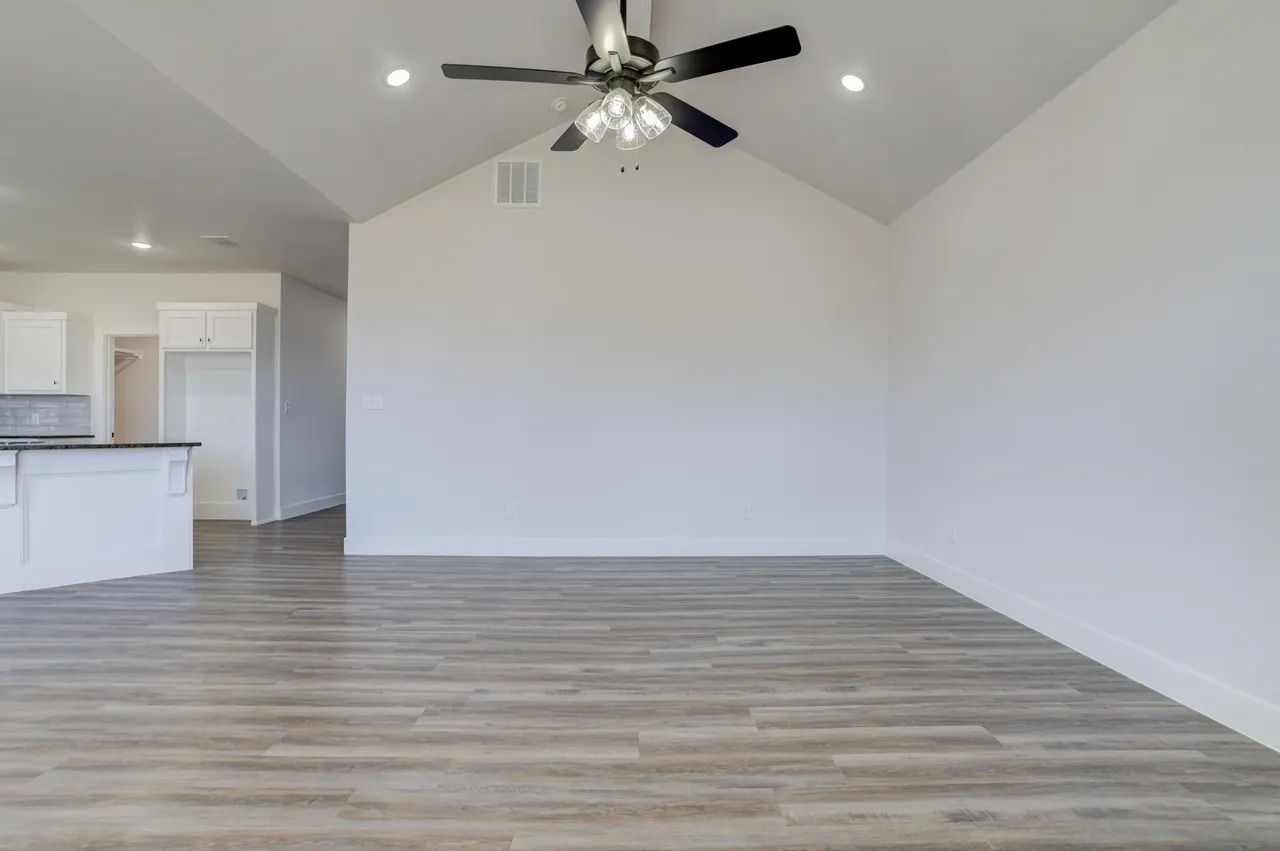 Photo 28 — 5901 Viola Avenue, Lubbock, TX 79407