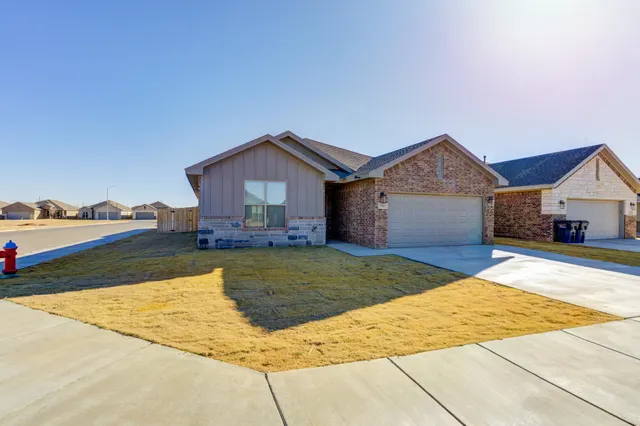 Photo 3 — 5901 Viola Avenue, Lubbock, TX 79407