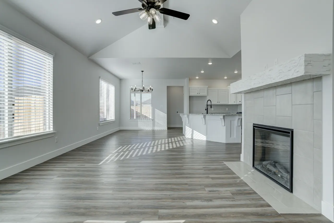 Photo 10 — 5810 Viola Avenue, Lubbock, TX 79407