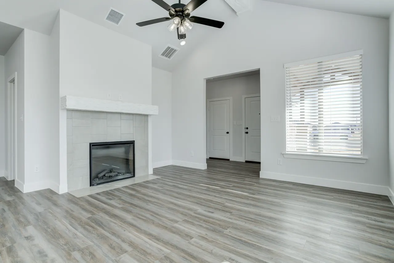 Photo 14 — 5810 Viola Avenue, Lubbock, TX 79407