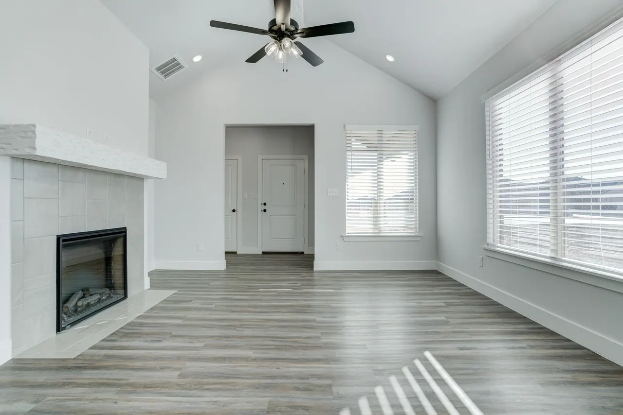 Photo 15 — 5810 Viola Avenue, Lubbock, TX 79407