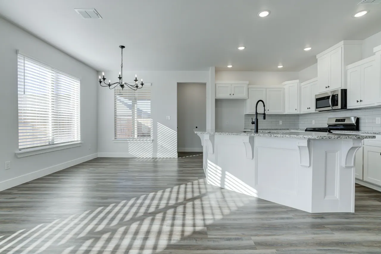 Photo 17 — 5810 Viola Avenue, Lubbock, TX 79407