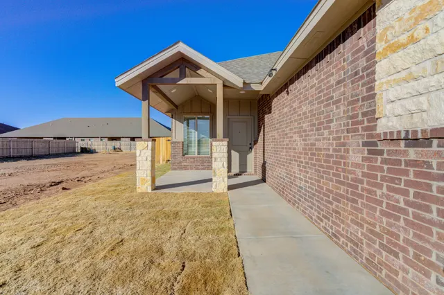 Photo 3 — 5810 Viola Avenue, Lubbock, TX 79407