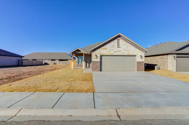 Photo 2 — 5810 Viola Avenue, Lubbock, TX 79407