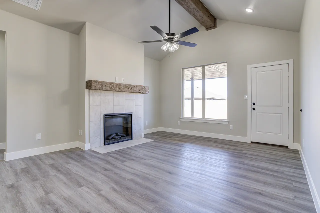 Photo 17 — 6928 12th Street, Lubbock, TX 79416