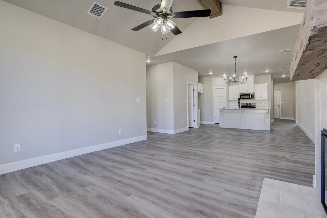 Photo 20 — 6928 12th Street, Lubbock, TX 79416