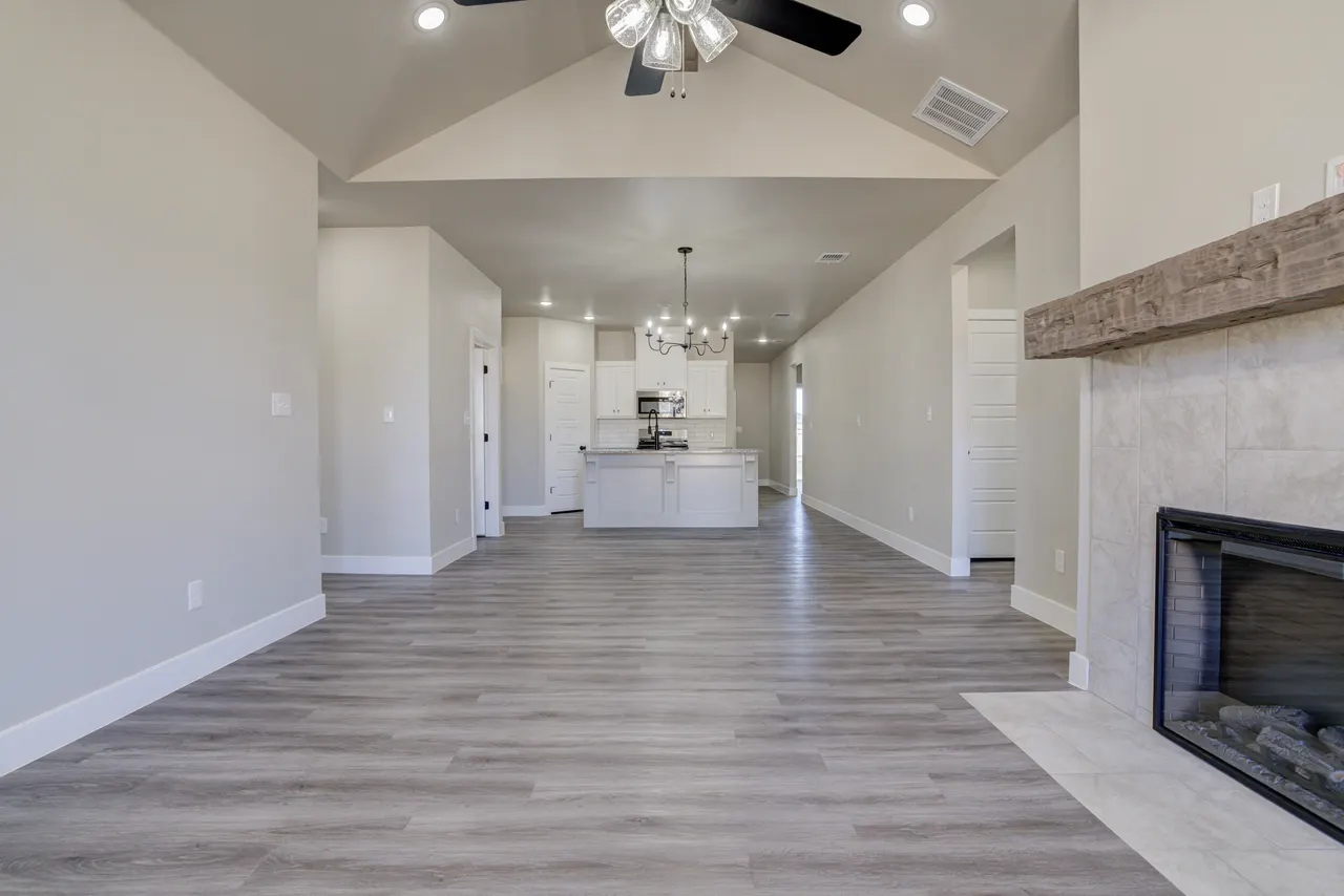 Photo 21 — 6928 12th Street, Lubbock, TX 79416