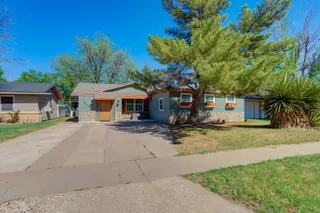 Sold home at 4609 Elgin Avenue