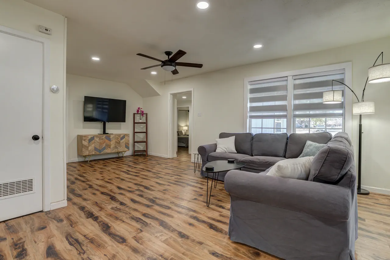 Photo 20 — 4609 Elgin Avenue, Lubbock, TX 79413