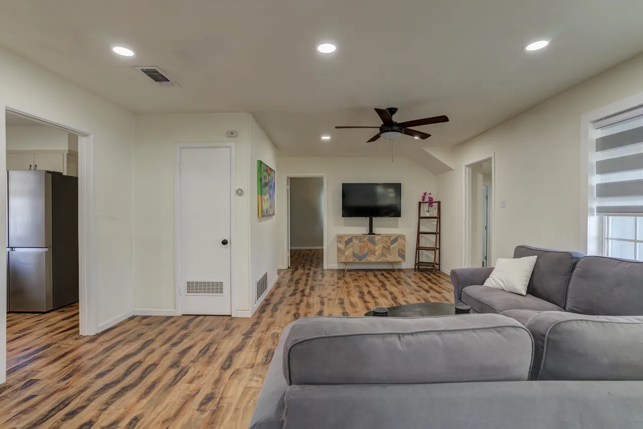 Photo 21 — 4609 Elgin Avenue, Lubbock, TX 79413