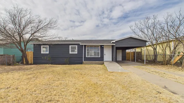Front exterior — 615 N Hudson Avenue, Lubbock, TX 79415