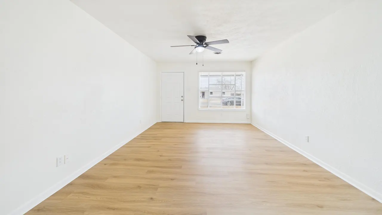 Photo 9 — 615 N Hudson Avenue, Lubbock, TX 79415