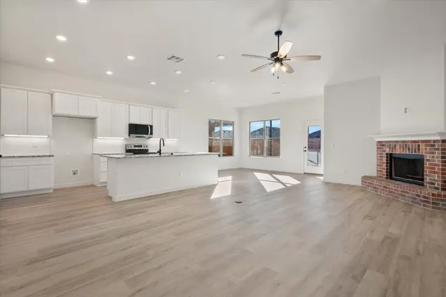 Photo 3 — 709 E 30th Street, Wolfforth, TX 79382