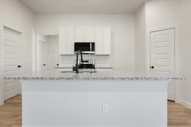 Photo 8 — 2413 Aberdeen Avenue, Wolfforth, TX 79382
