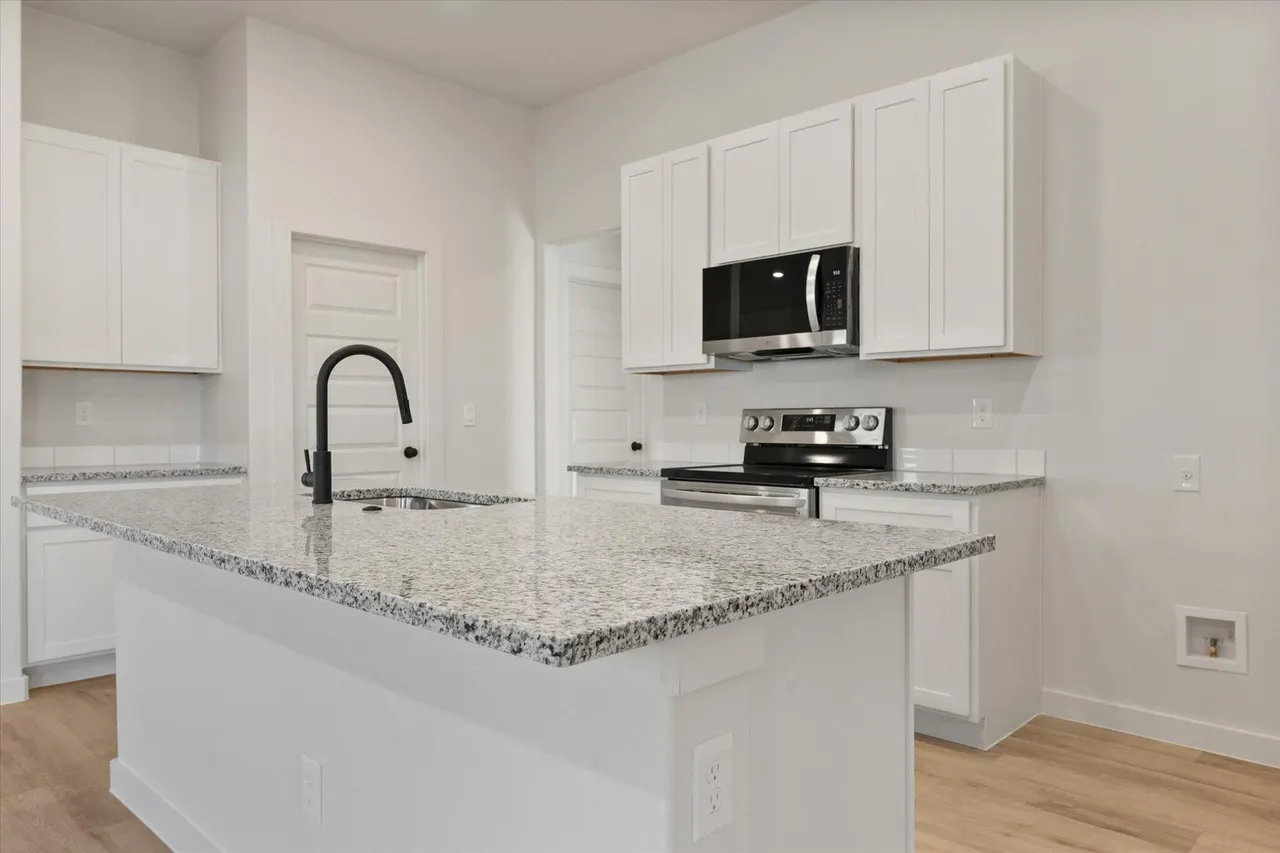 Photo 9 — 2413 Aberdeen Avenue, Wolfforth, TX 79382